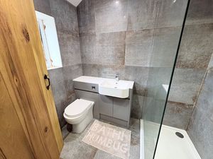 Photo 15- click for photo gallery